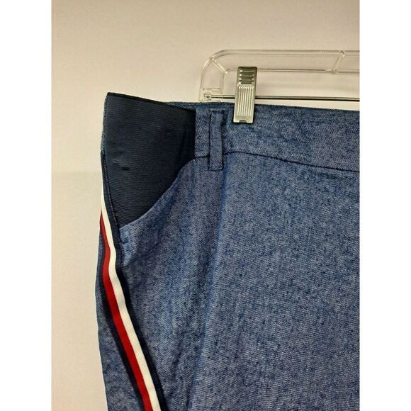 Old Navy Ladies Maternity Pixie Pants NWT.   Medium Blue Denim, Size 16. - Picture 6 of 12